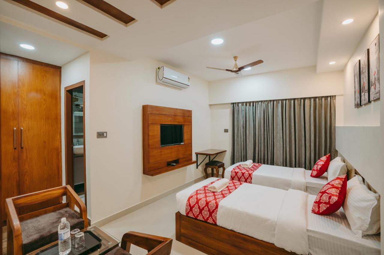 Saavees Residency Hotel Bangalore Exterior foto