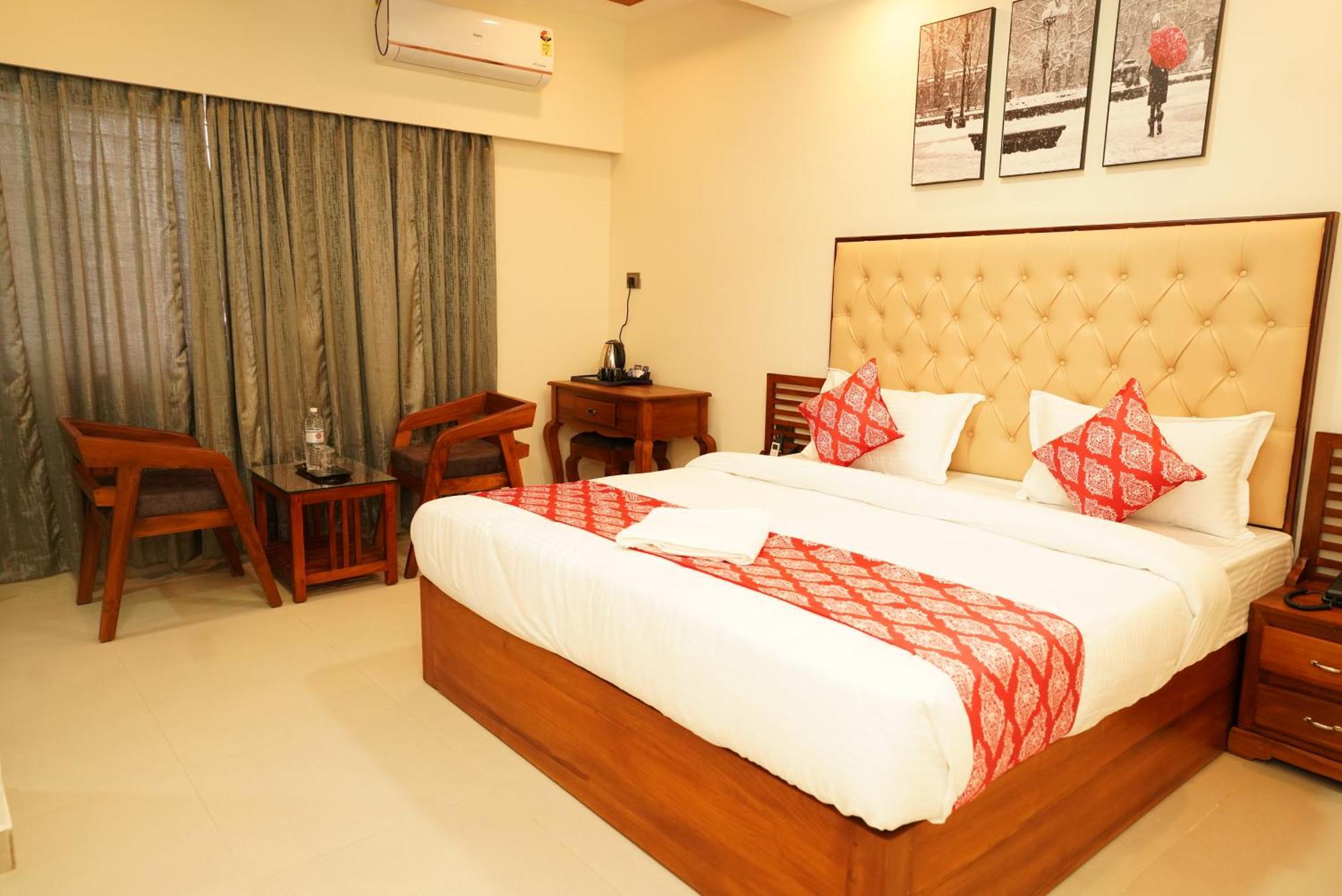 Saavees Residency Hotel Bangalore Exterior foto